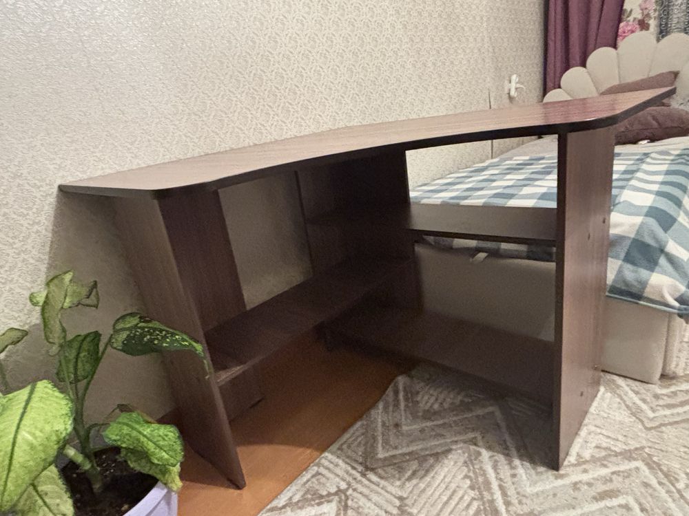 Компьтерный стол