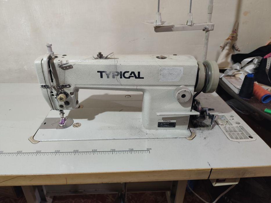 Швейная машина  в отличном состоянии