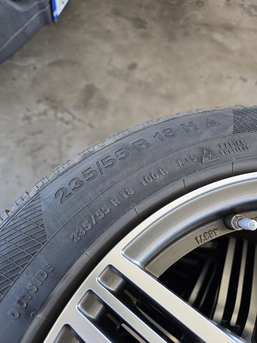 4 Броя 235/55/18 Continental 2x8,5mm 2x7,2mm