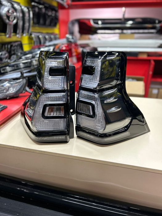 Фонарь для Toyota land cruiser prado