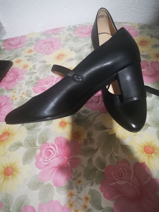 Черни обувки Graceland