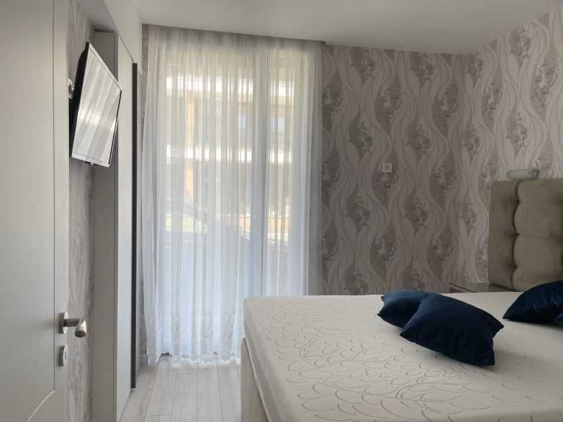 Дава се под наем Двустаен апартамент в Бургас, Сарафово - 80 кв.м за 800 € - Снимка #1