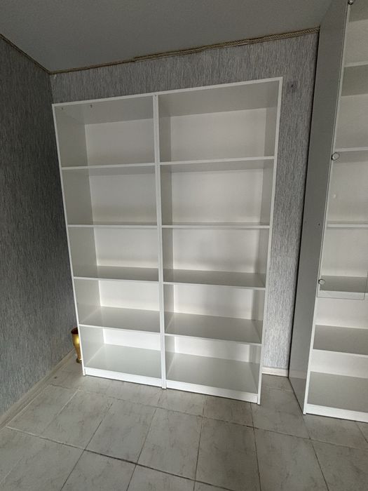 Продам стеллаж 7 микрайон 1 этаж