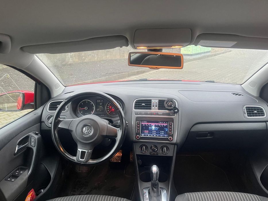 : Vând Volkswagen Polo, an 2009, motor 1.6 TDI