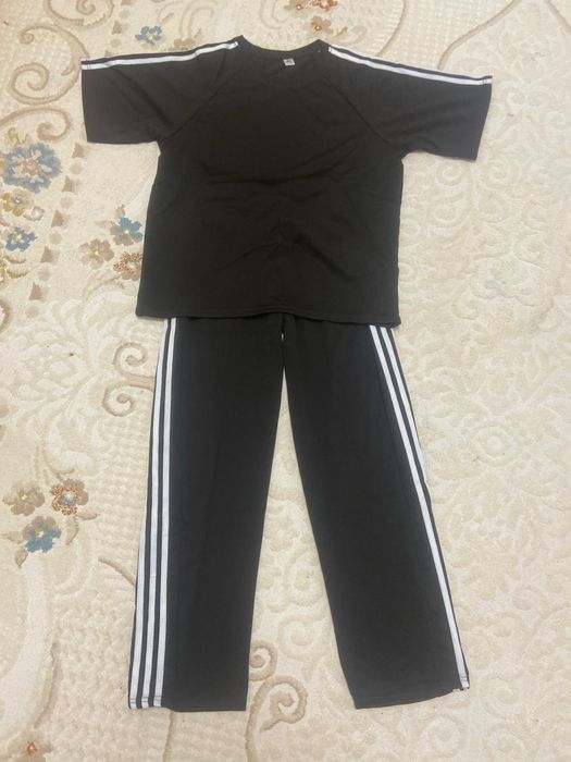 продам новый спортивный костюм