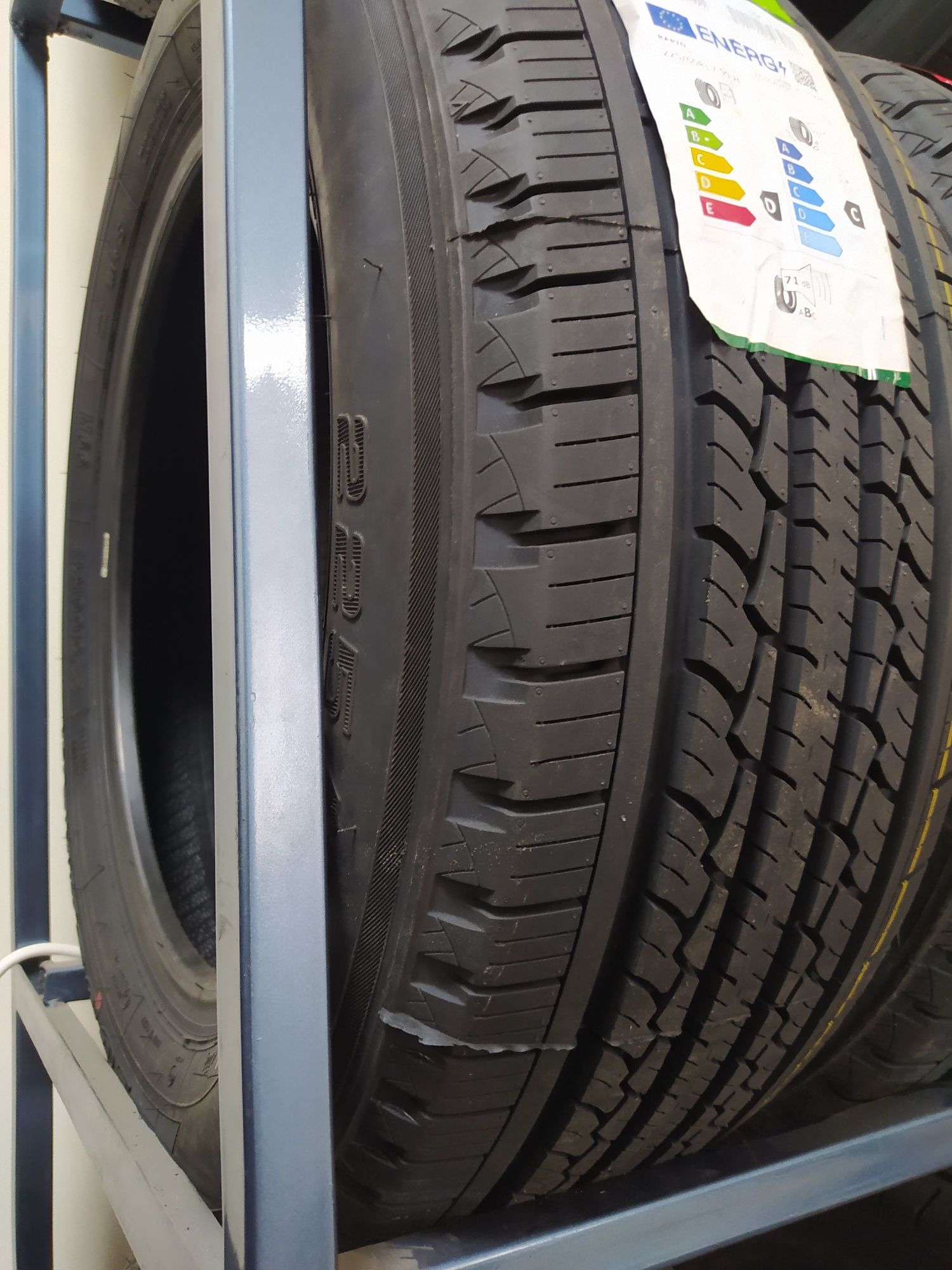 Rapid 225/60R17 ECOSAVER 99H