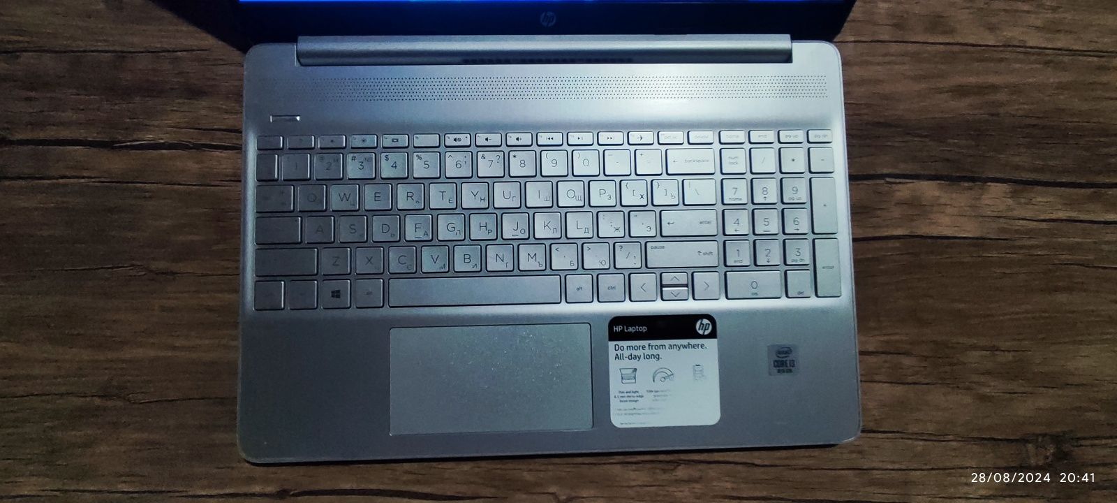 HP Laptop Intel Core-i3 8/256 SSD