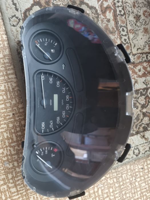 Километраж за пежо 206