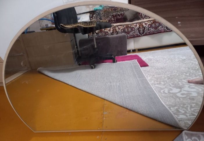 Продам зеркало новое