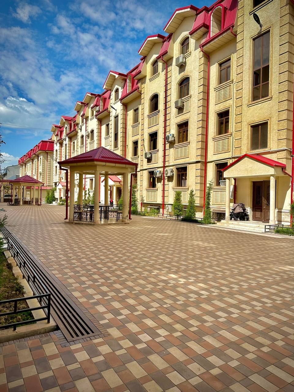 Zamona 5/3-4/4. 150 m2  Dupleks dom.