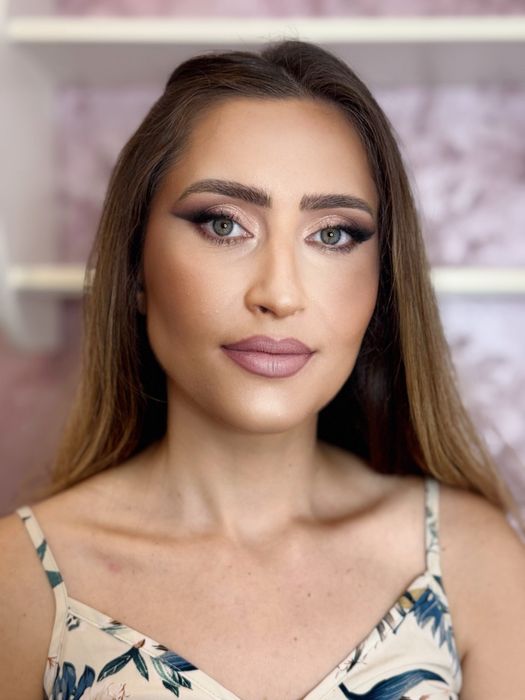 Afer servicii de make-up