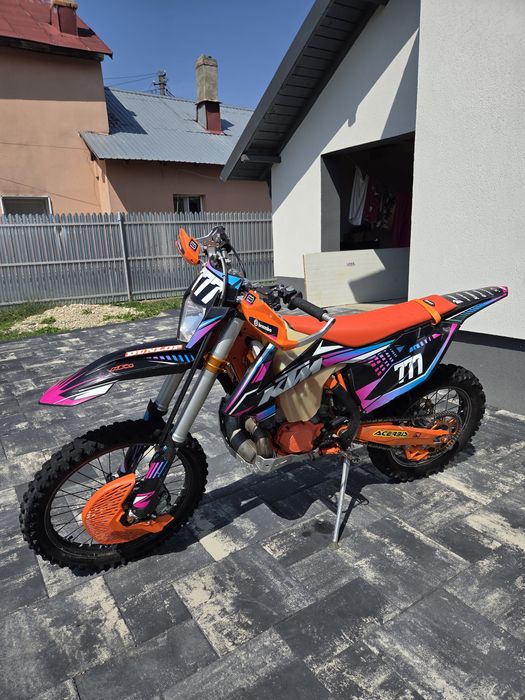 Vând ktm 250exc 2017 six days full