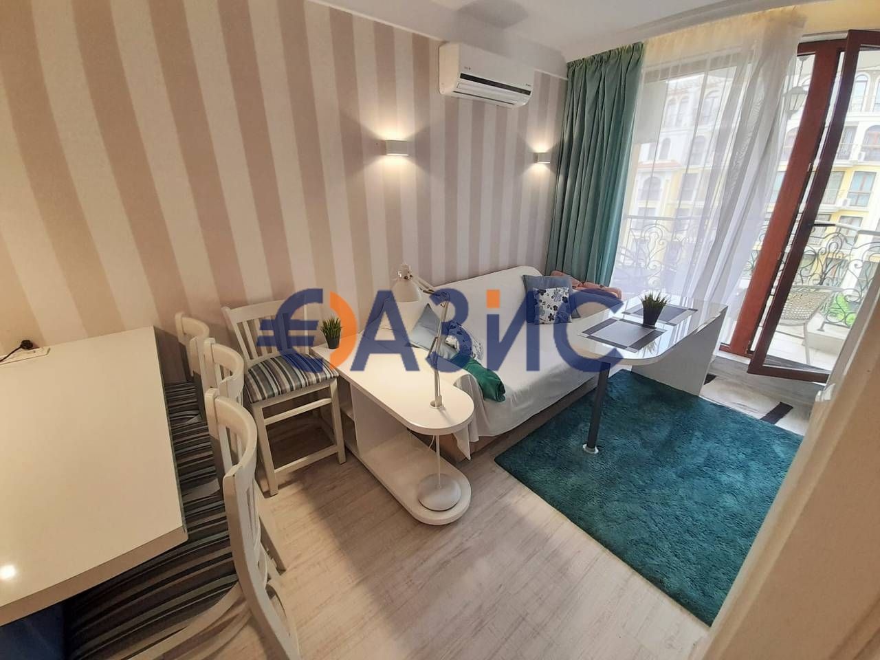 Продава се Двустаен апартамент в к.к. Слънчев бряг - 50 кв.м за 1860 €/кв.м - Снимка #4