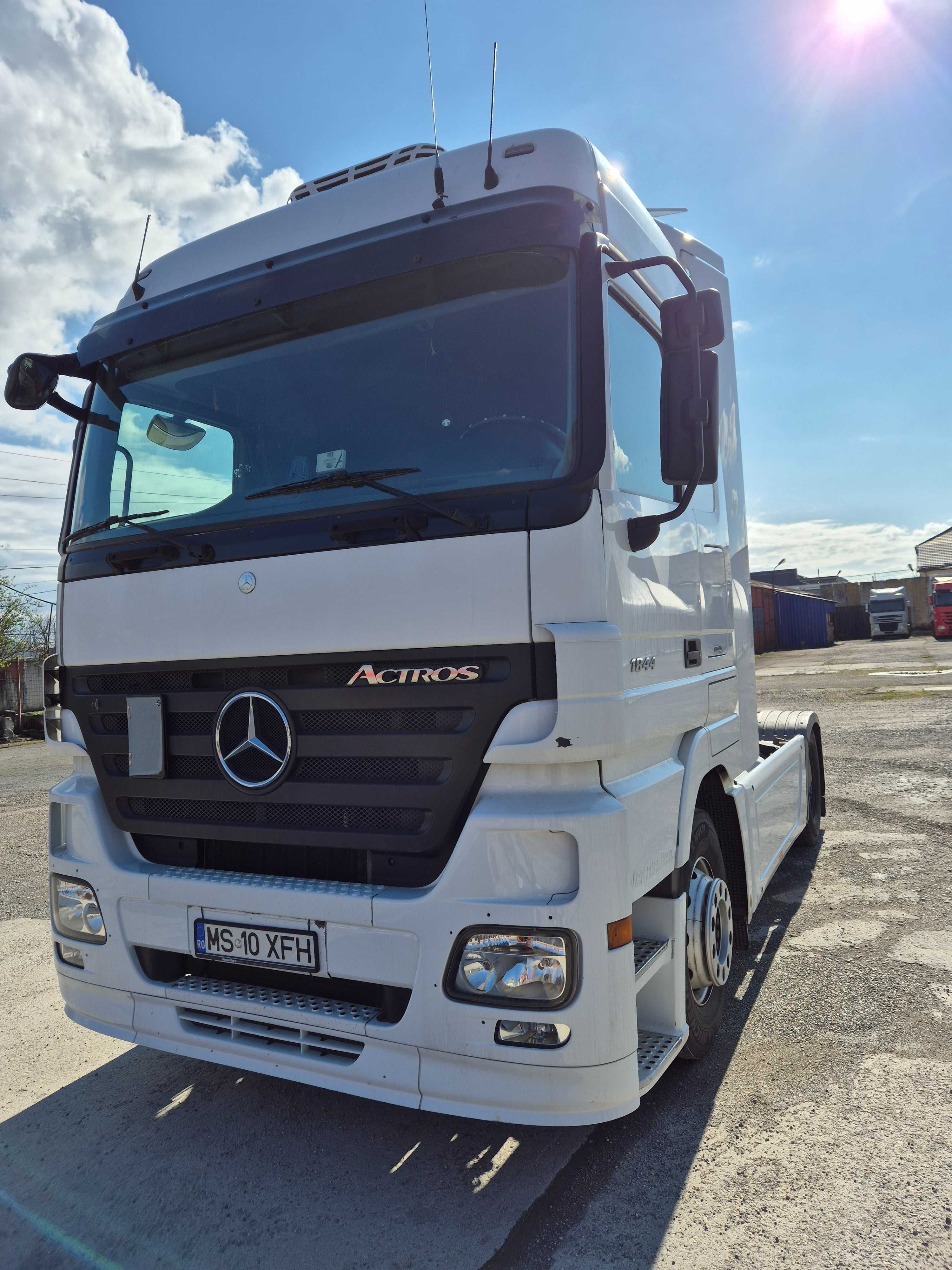 Vand cap tractor Mercedes Actros 1844