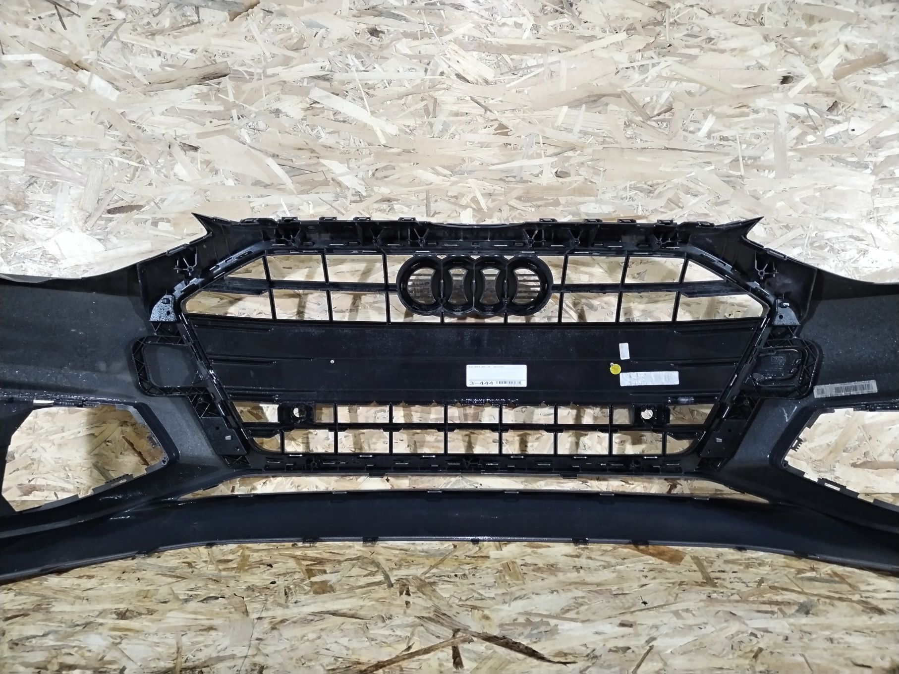 Bara fata Audi A4, B9, Facelift, 2020, 2021, 2022, 2023, 8W0807437AH.