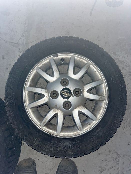 Зимние шины в отличном состоянии