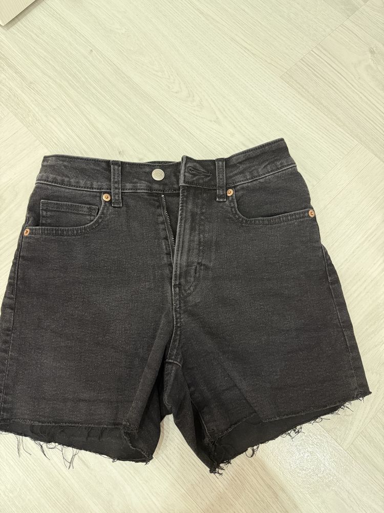 Къси панталони zara bershka hm