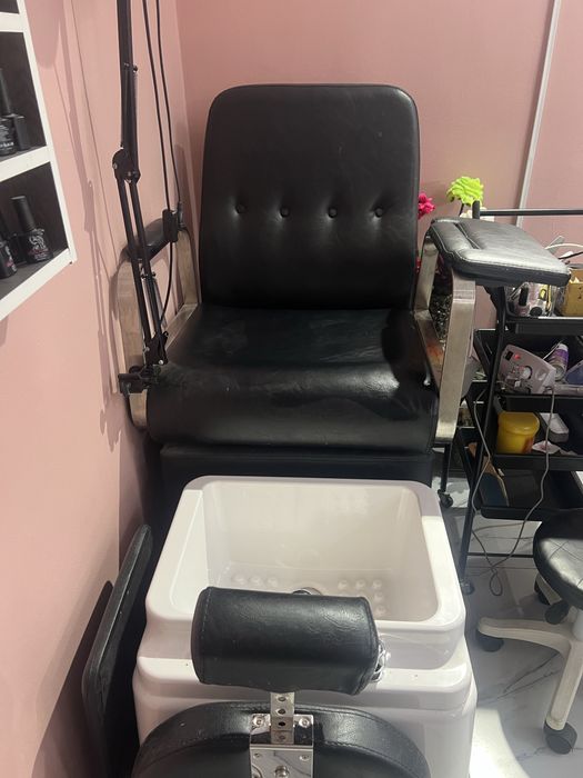 Продается педикюрный кресло,для Сплон кросаты