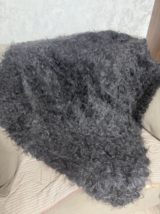 Продам шаль новая из козьего пуха. Пышная и красивая теплая!