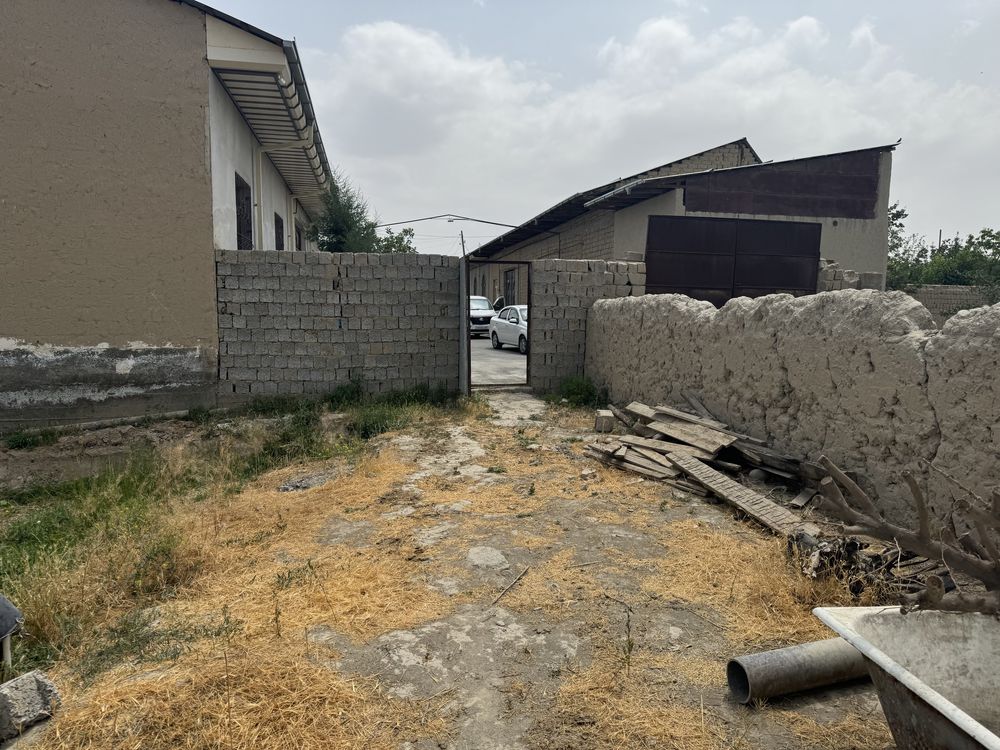 Smart cityni orqa tomonida uchastka 5.54 sotix quyi chordara mahallasi