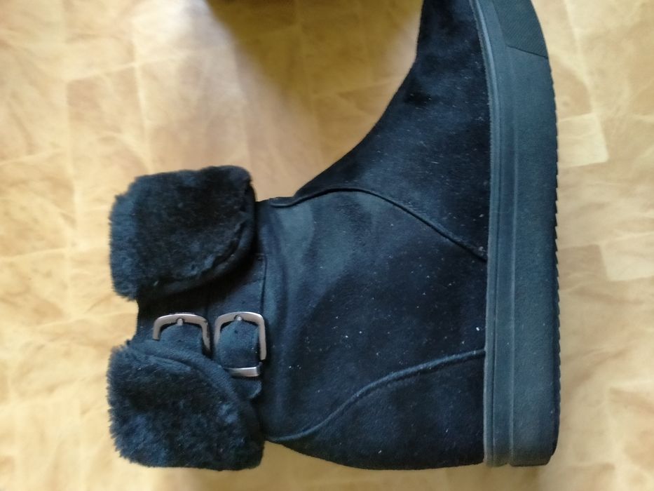 Продам женскую обувь