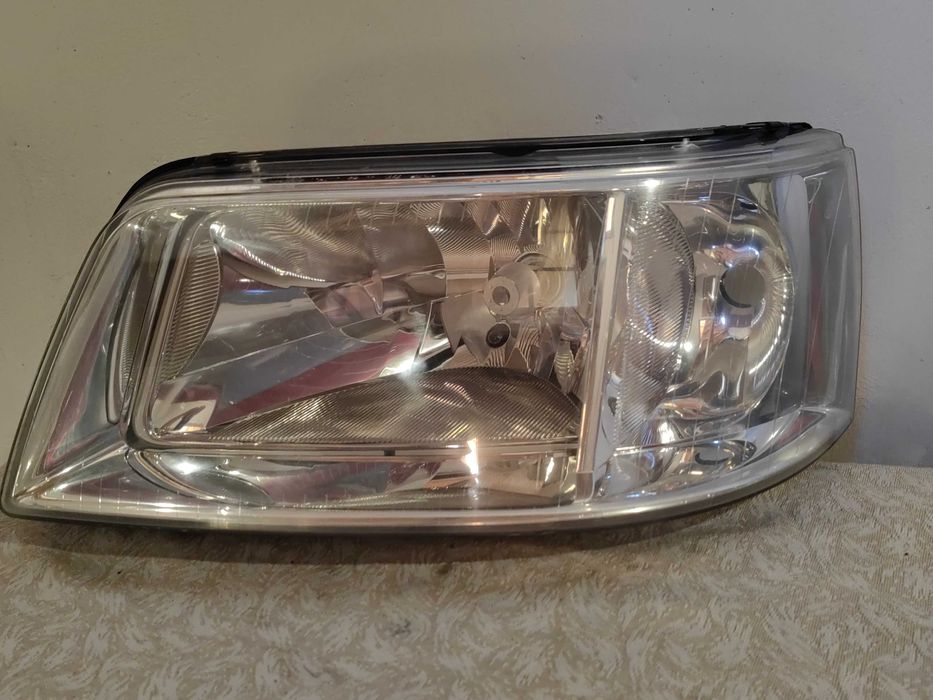 Фарове VW Transporter T5 / Фарове Транспортер Т5 Оригинални