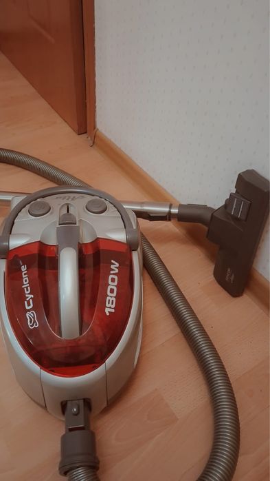 Продам б/у пылесос