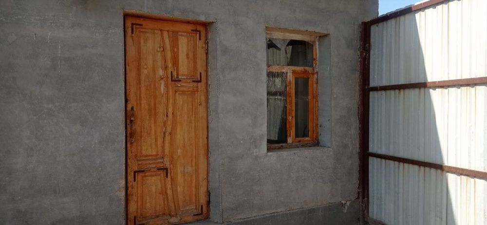 Yangiyulda hovli sotiladi