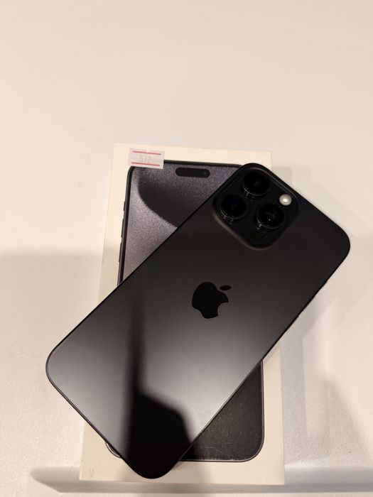 Продам айфон 15 про макс батарея 86%