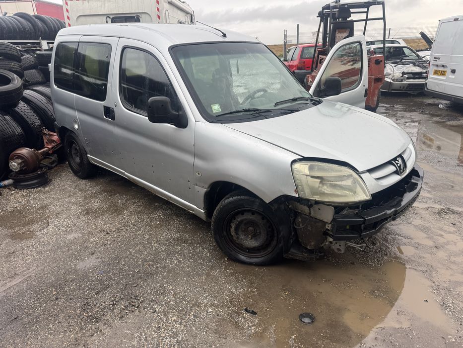 Peugeot partner 1.9d /пежо партнер 1.9д на части