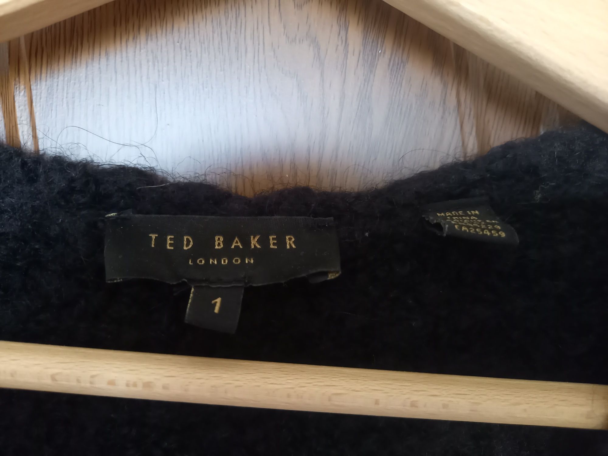 Жилетка Ted Baker