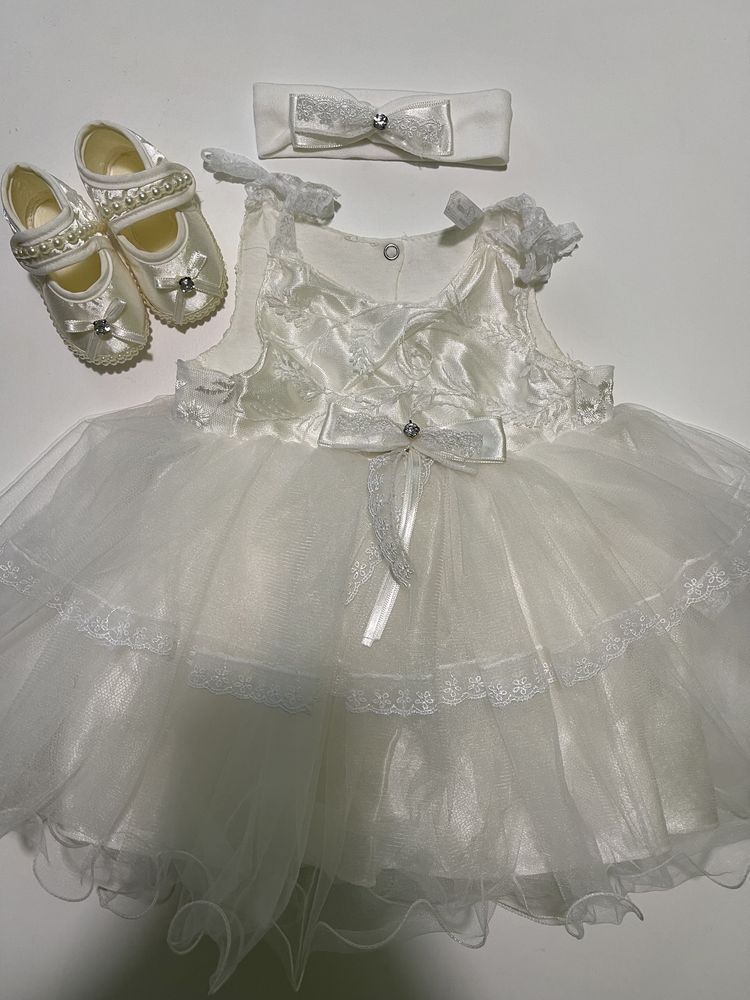 Бебешка Принцеска рокля 6-9-12м, комплект с панделка и обувки