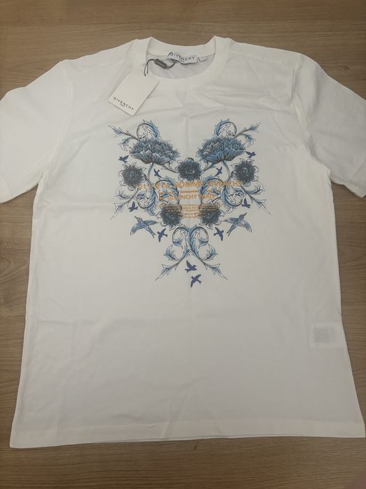 Tricou barbatesc Givenchy