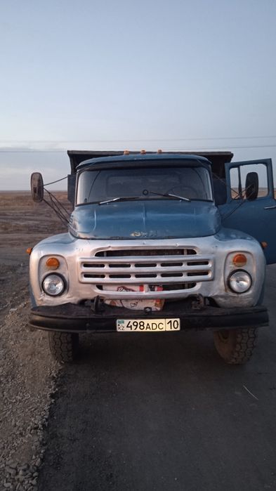 ЗИЛ самосвал в хорошем состоянии все вопросы на Вацап