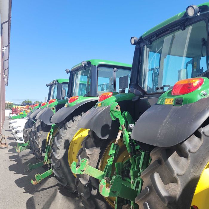 Tractor John Deere  6120 M