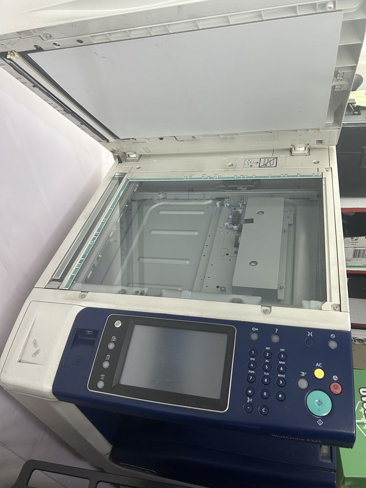 Срочно продам xerox 5325