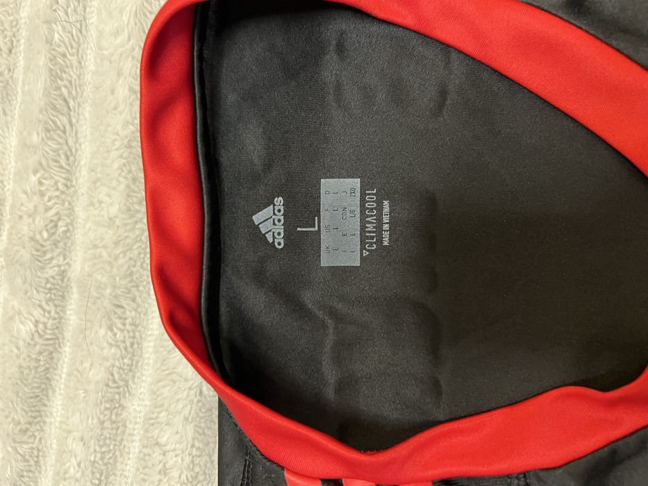 Продавам блуза Bayern Munchen L