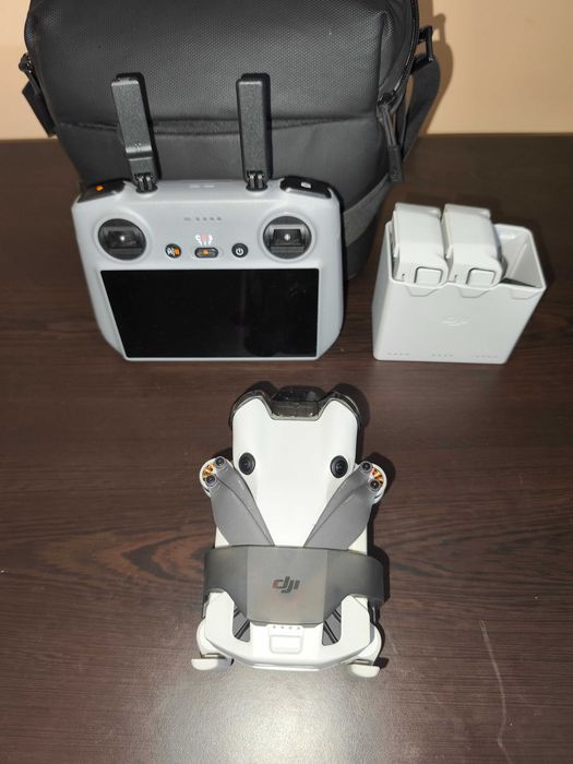 DJI MINI 4 PRO - Fly More Combo + DJI Care Refresh до 08.2026 година!