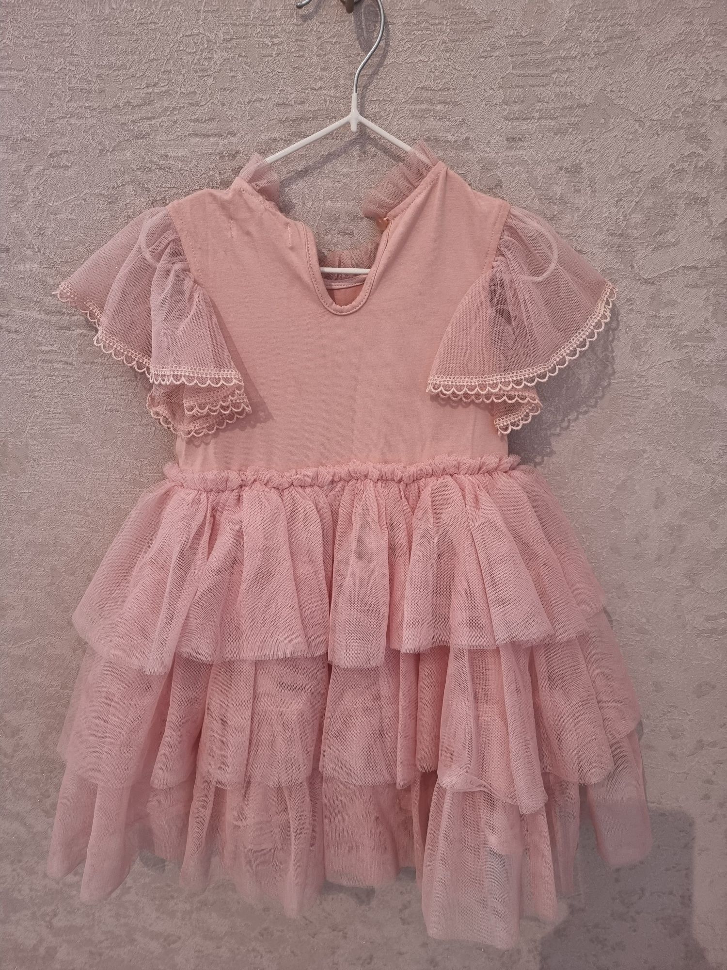 Нарядное Платье для девочки 4-5 лет