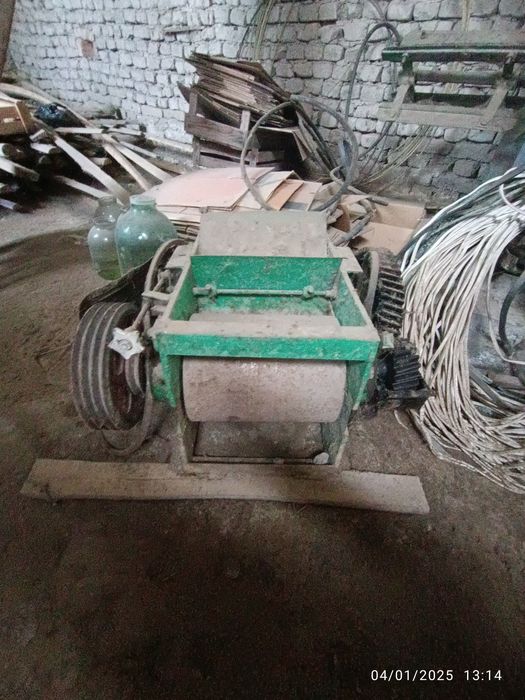 Un tegirmon sotiladi