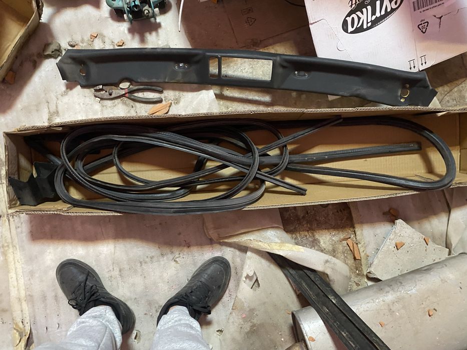 Piese dezmembrari bmw e30 urs 325