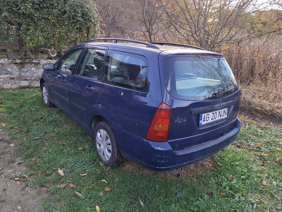 Vând Ford Focus,  an fabricație 2001