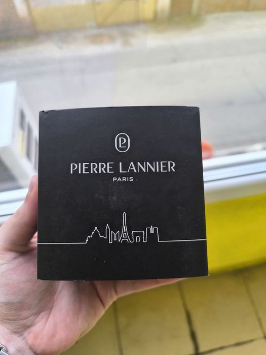 Чисто нов часовник Pierre Lannier