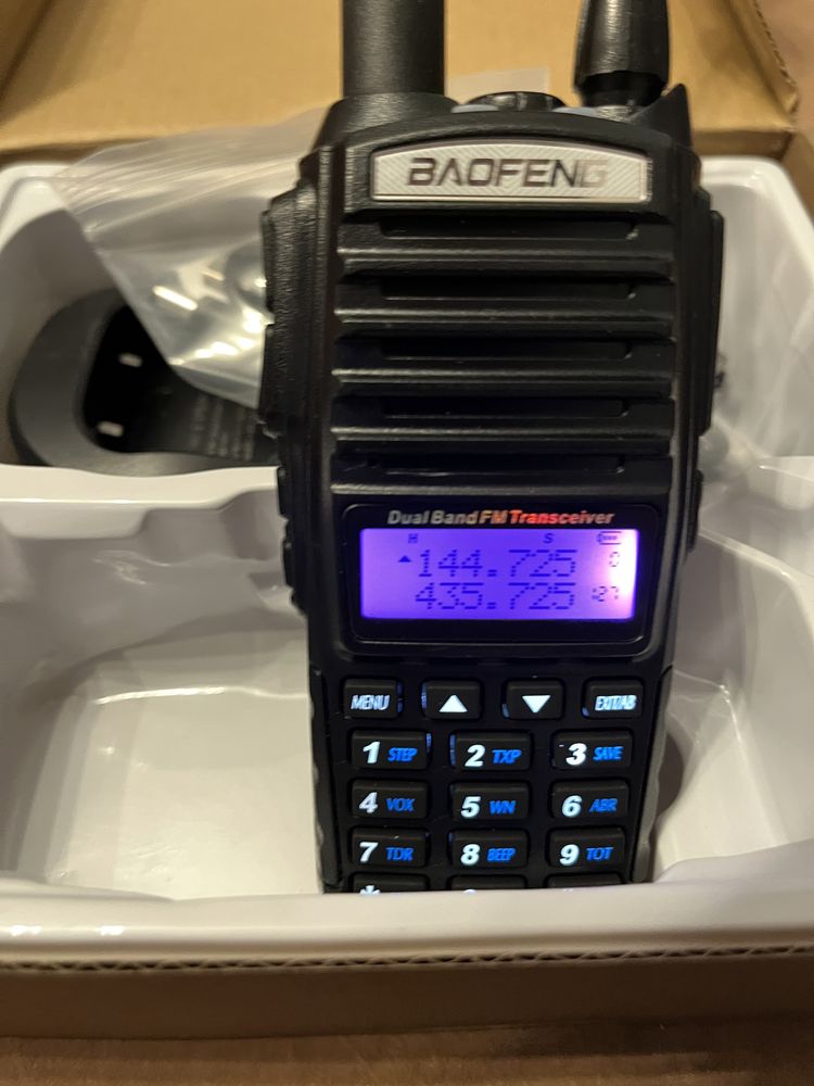 Statie Baofeng UV-82 VHF/UHF