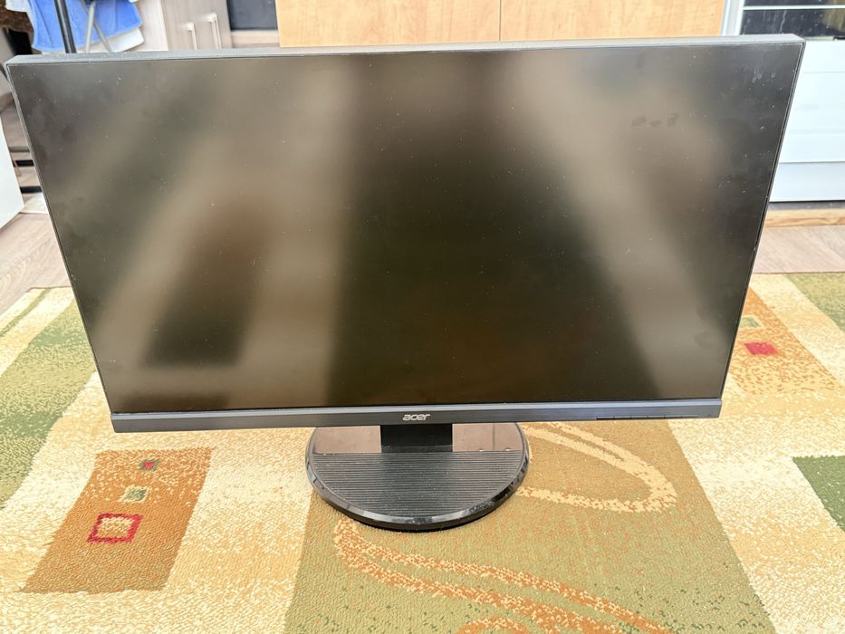 Монитор acer новый без проблем, вместе с кабелями