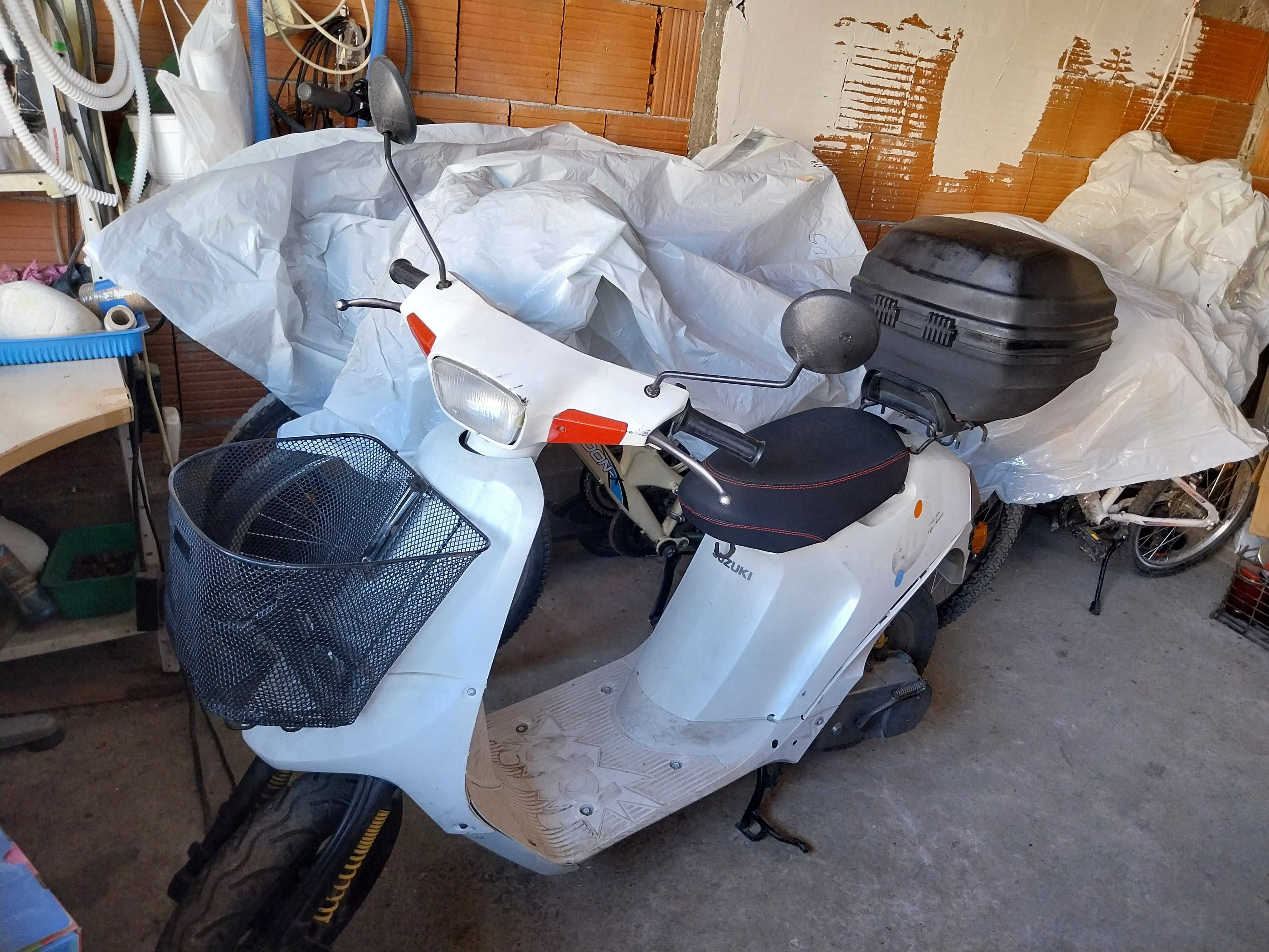 Скутер Suzuki Hi 50