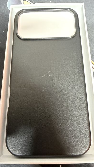 Husa Piele iPhone 17 Pro Max - Leather Case Negru