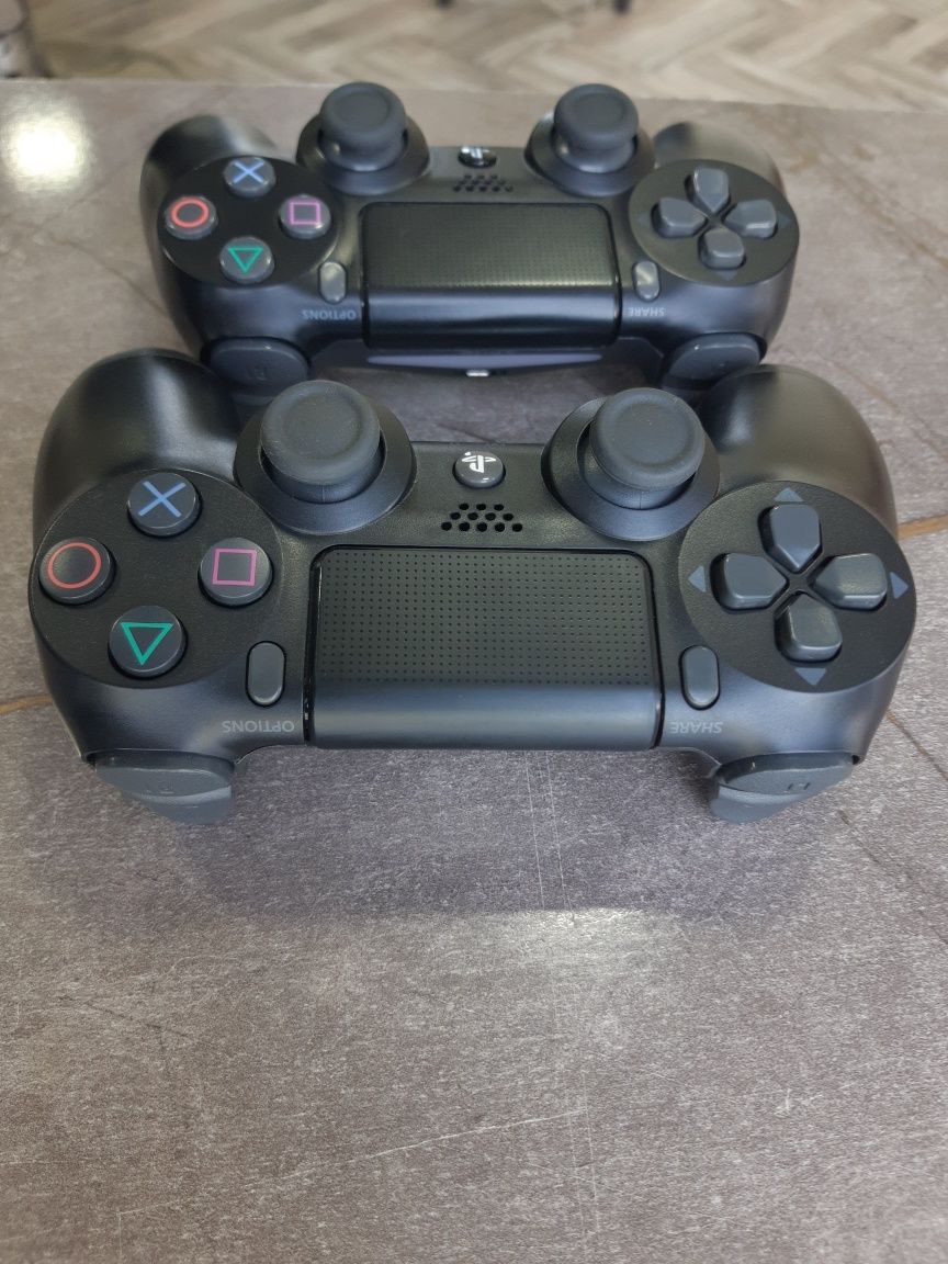 Playstation 4 pro 1tb sotiladi.
