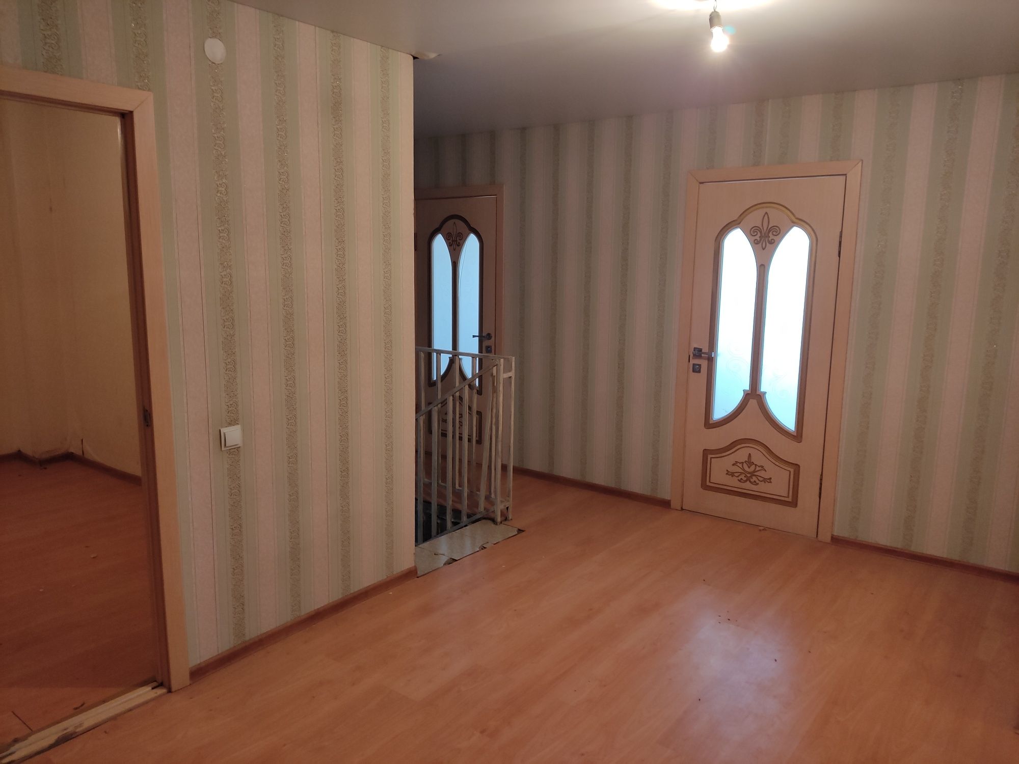 Продам 3х ком-ю в 2 уровня квартиру или меняю на нов авто ваша доплата