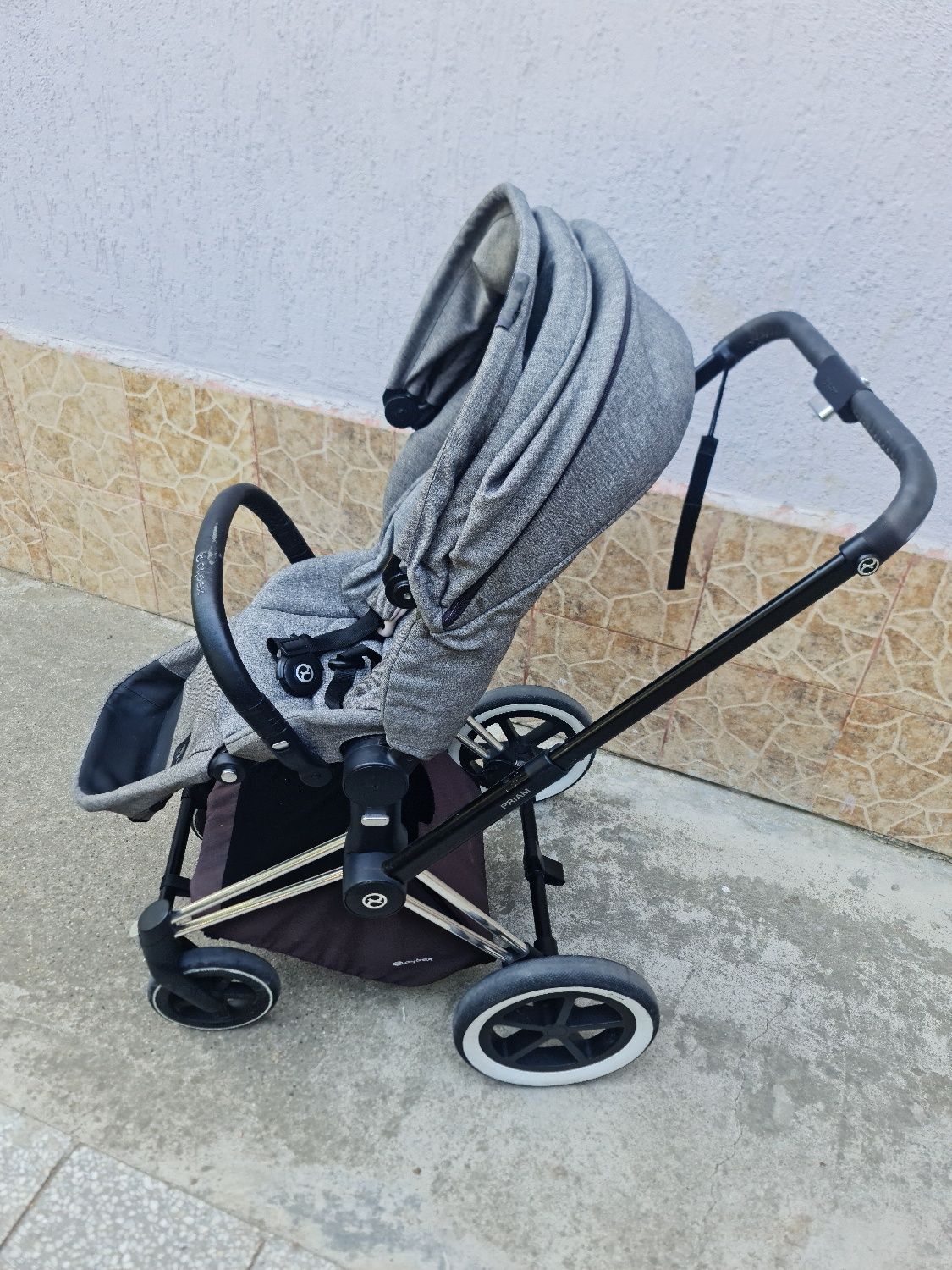 Бебешка количка Cybex Priam Platinum Lux